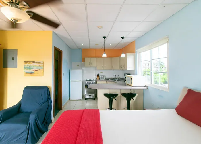 Aqua Point Condos Rentals